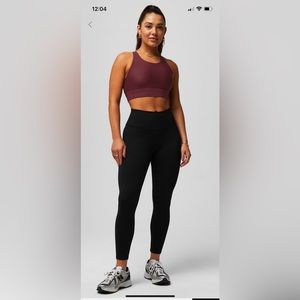 Fabletics Define PowerHold® High-Waisted 7/8 Black Legging - Women’s M